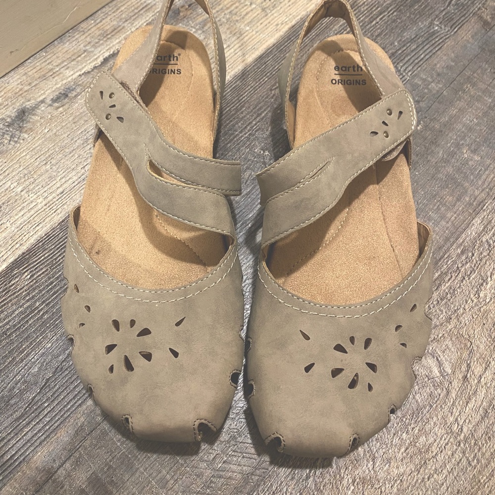 Earth origins Brenda sandal